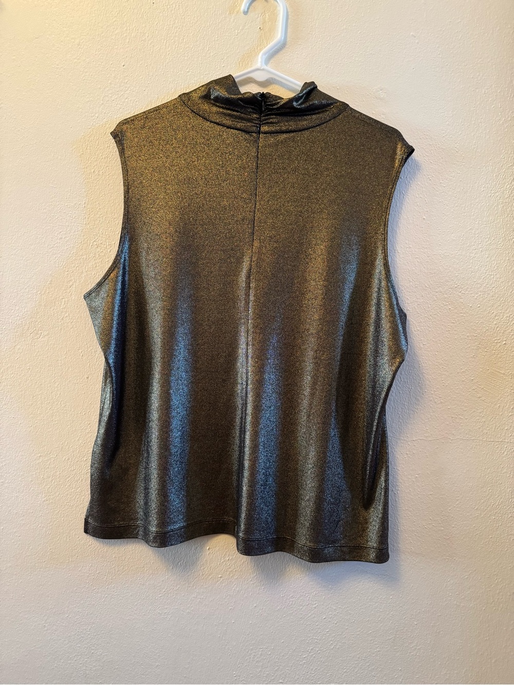 Laura Ashley Metallic Shimmer Gold Mock Neck Shell Top Size XL - Picture 2 of 8